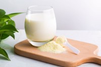 Instant whole milk/Whole milk powder